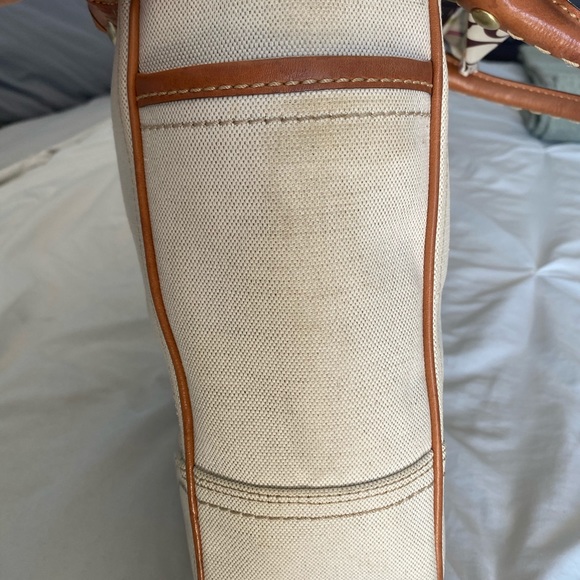 Coach hand bag - Picture 5 of 6